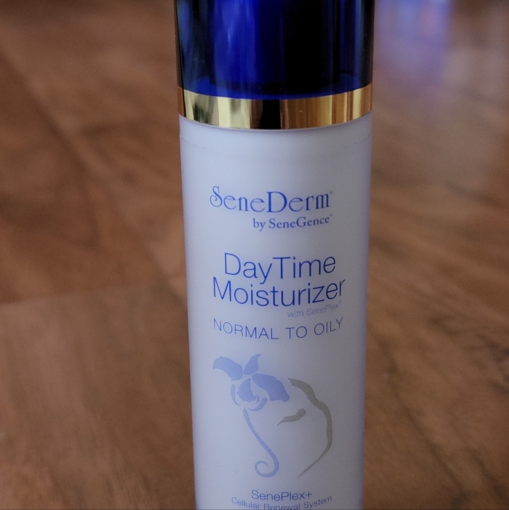 SeneDerm  Moisturizer